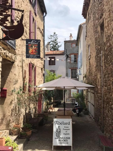 Exterior & Views, Librairie Abelard, Aude