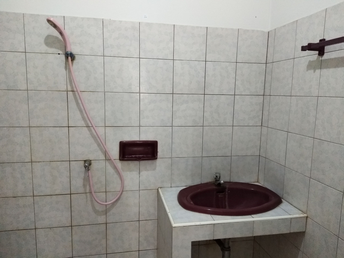Bathroom 4, Klongyai Hotel, Khlong Yai