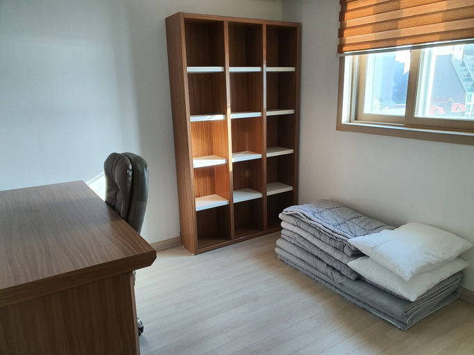 Bedroom 3, JS Residence Hotel Okpo, Geoje