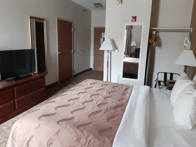Bedroom 4, Quality Inn & Suites Schoharie near Howe Caverns, Schoharie