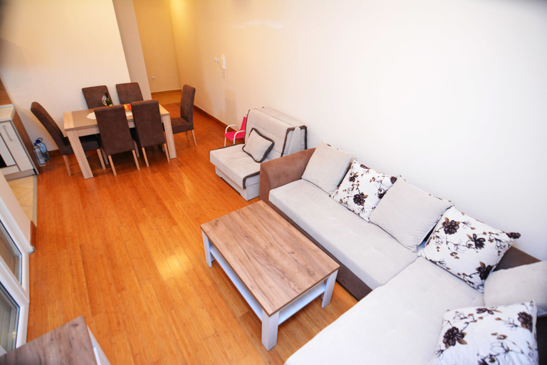 Others 5, Apartment Novak