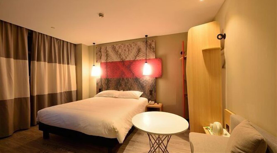 Bedroom 2, ibis Lianyungang Middle Jiefang Rd Hotel, Lianyungang