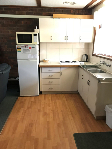 Others 5, Kalamunda 2, Alpine - East