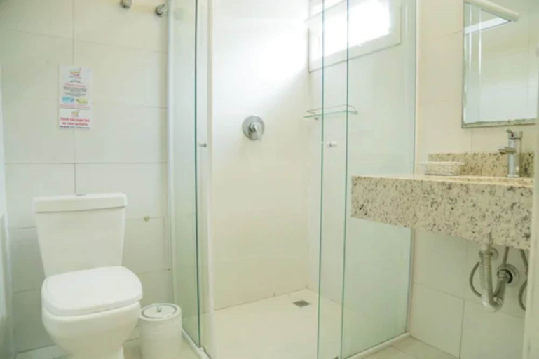 Bathroom 4, Pousada Quinta da Baleeira, Penha