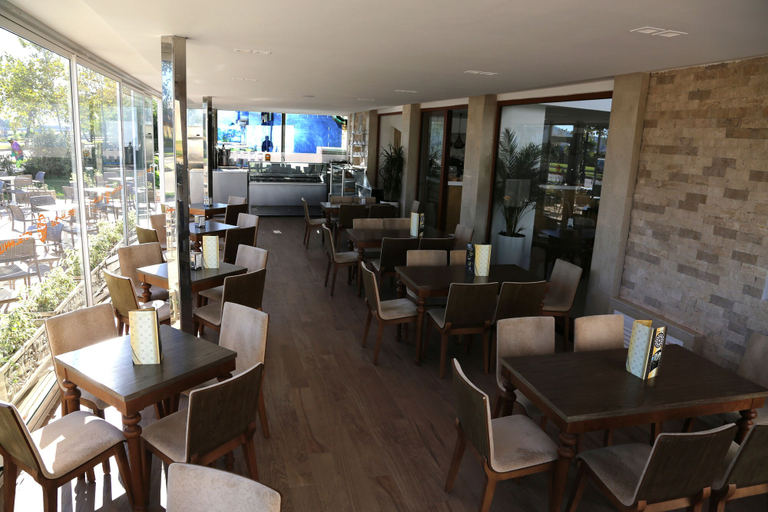 Food & Drinks 5, Hotel A44, Tétouan