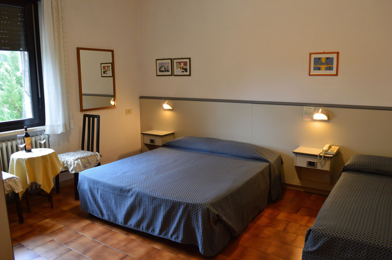 Bedroom 3, Hotel Ai Tufi, Siena