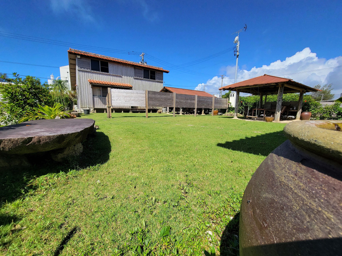 Others 5, Pension Snadun, Ginoza