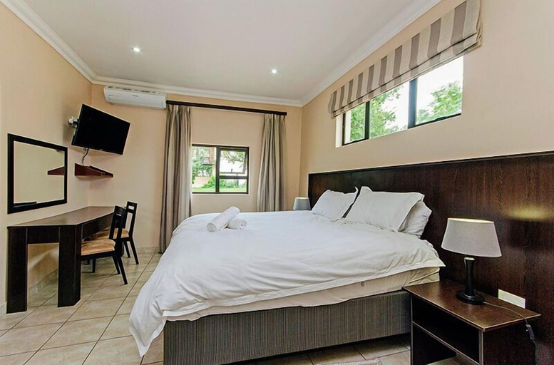 Bedroom 3, Stornoway Lodge, West Rand