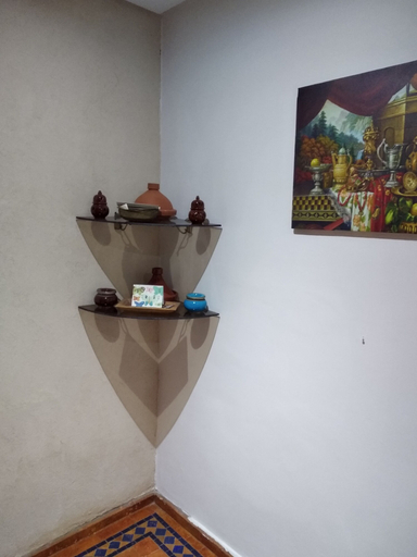 Others 5, Kayezer, Rabat
