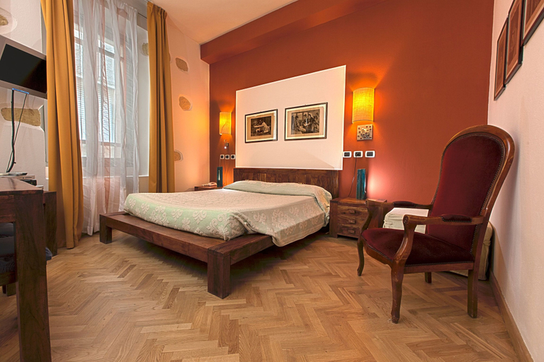 Bedroom 2, Maison Savoia, Cagliari