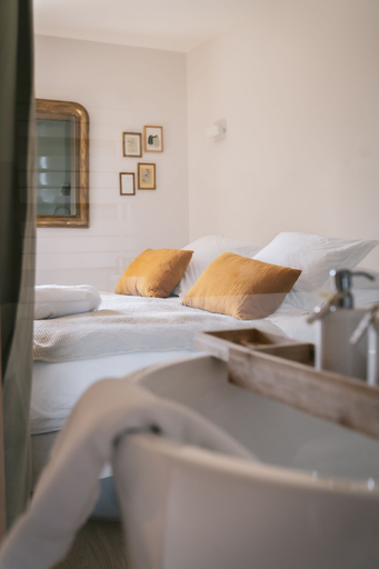 Bedroom 4, Tomette Singuliere - Chambres d'hotes, Saône-et-Loire