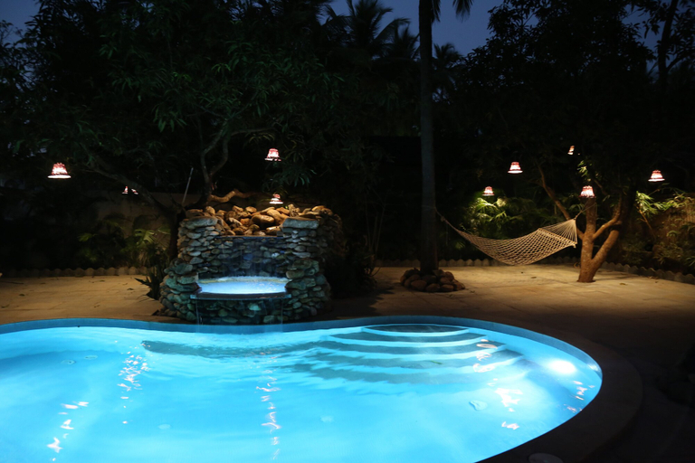 Sport & Beauty, Shantie Shakthi Vagator Resort with Swimming Pool, North Goa