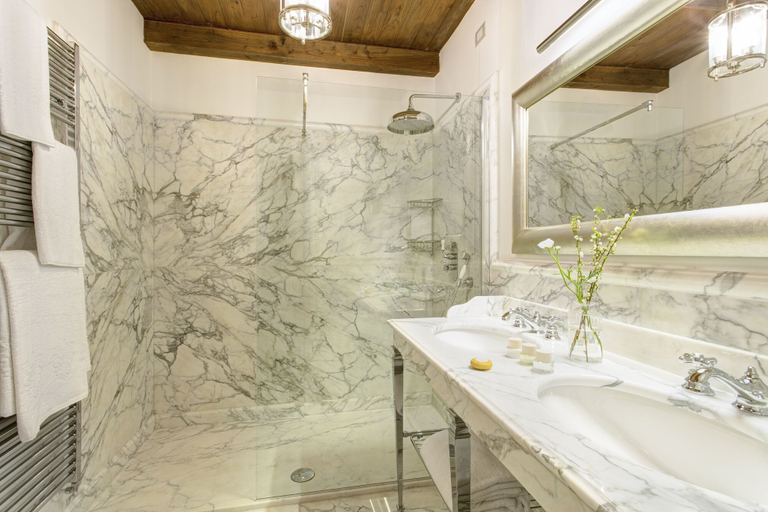 Bathroom 5, Villa Le Calvane, Florence