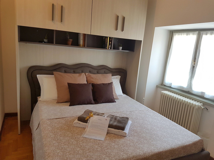 Bedroom 4, La Casetta Apartment, Bergamo