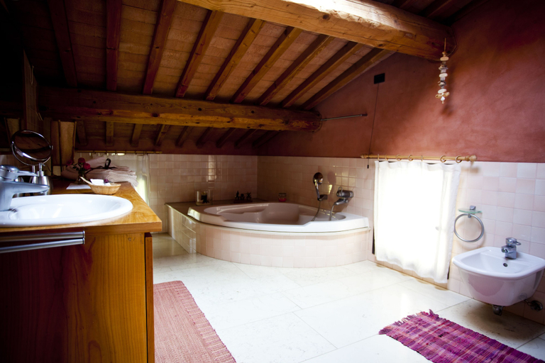 Bathroom 4, Al Cantico, Vicenza