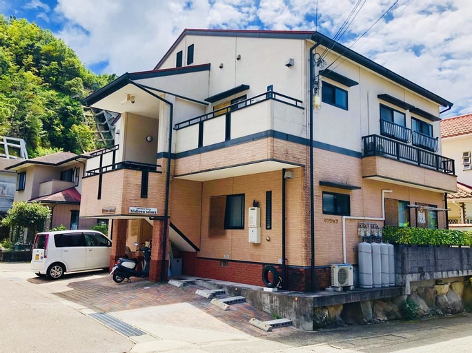 Midtown Sakura Apartment House 202, Nachikatsuura