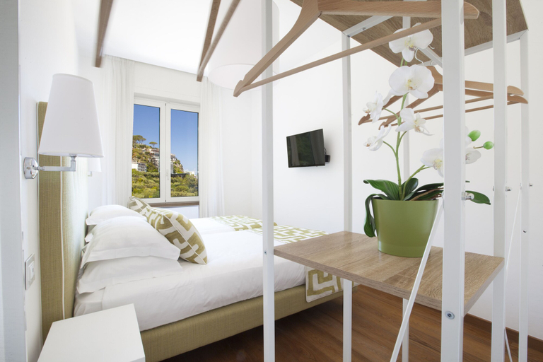Room 2, Luxury home with sea-view, Napoli