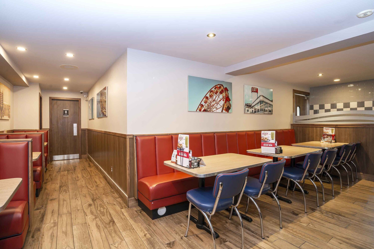 Food & Drinks 5, Sandman Hotel Terrace, Kitimat-Stikine