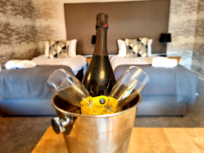 Food & Drinks, The Tower Gastro Pub & Apartments, Perthshire and Kinross