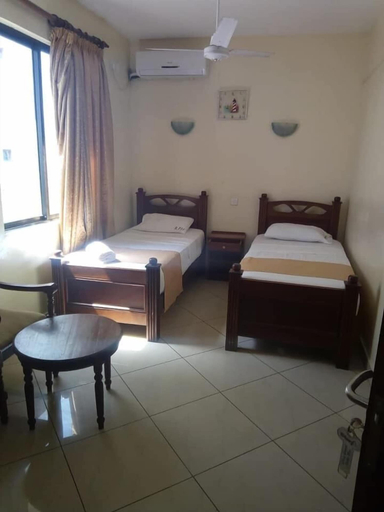 Bedroom 3, Regency Inn, Mvita