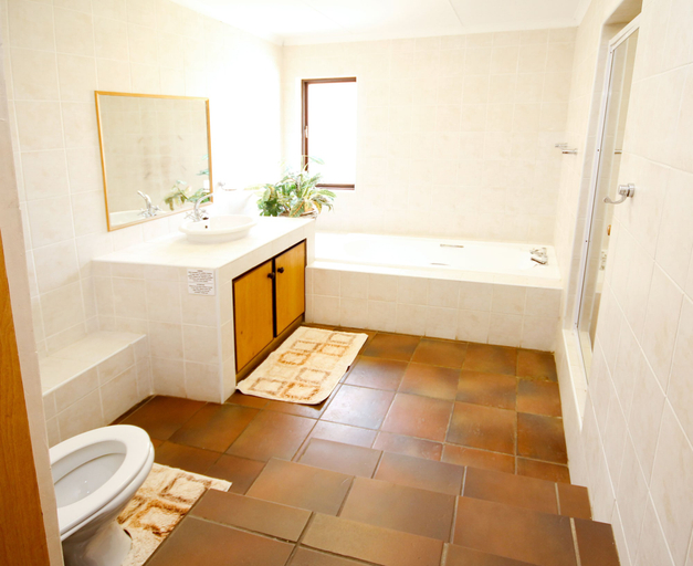 Bathroom 3, BOTTERKLOOF RESORT, Eden