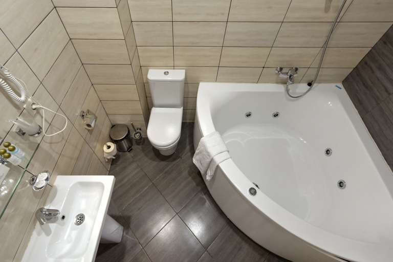 Bathroom 4, Wellion Vodny Hotel, North-Western