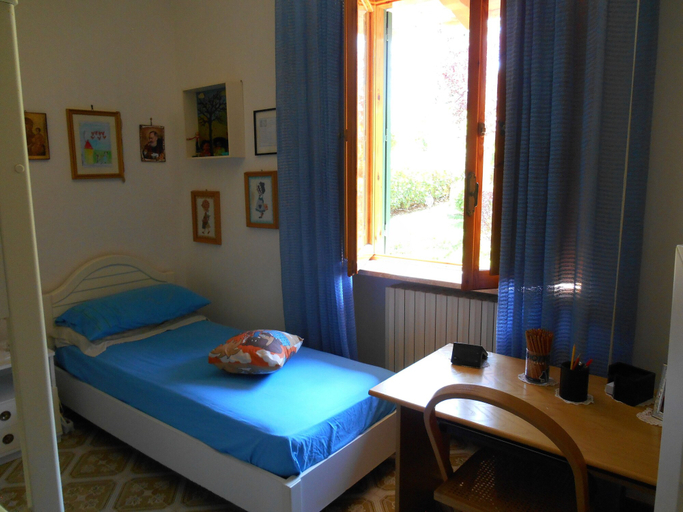 Bedroom 2, Villa Palmisani, Bari