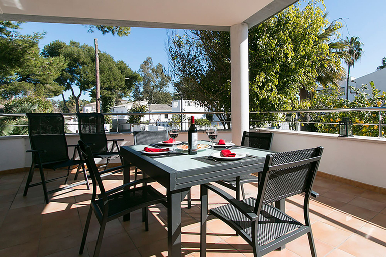 Others 5, Villa Baladres, Baleares
