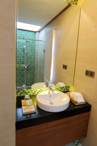 Bathroom 3, Mount Inle Hotel & Resorts, Taunggye