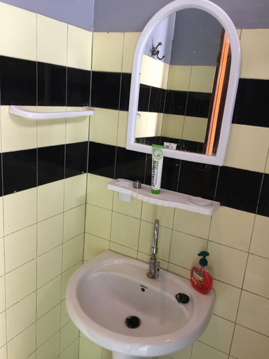 Bathroom 4, Maison de vacances Cité douane Dakar, Guédiawaye