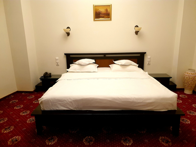 Bedroom 3, Victoria Hotel, Pitesti
