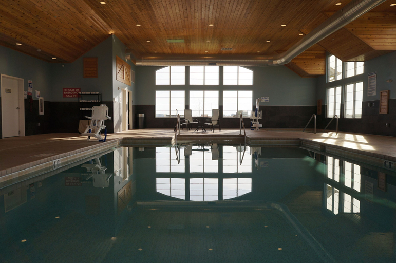 Sport & Beauty 5, GrandStay Hotel & Suites Mount Horeb - Madison, Dane