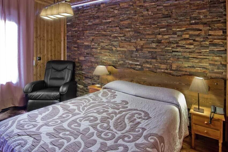 Bedroom 2, Hotel Doña Blanca, Teruel