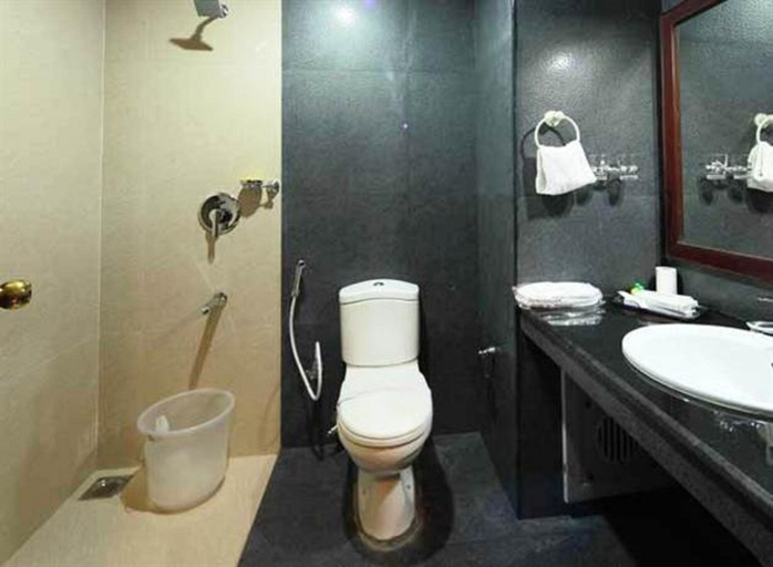 Bathroom, T And U Leisure Hotel, Idukki