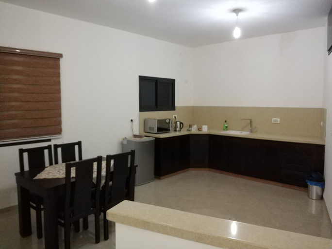Others 5, Cana Palace