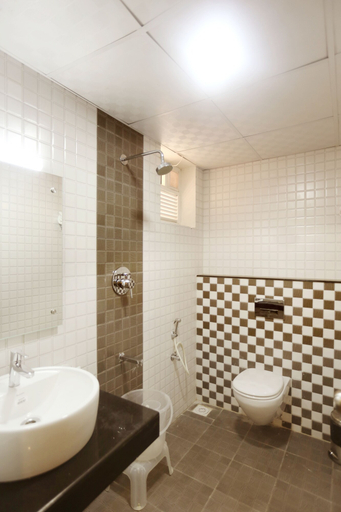 Bathroom 3, Hotel Sai Krish Grand, Kancheepuram