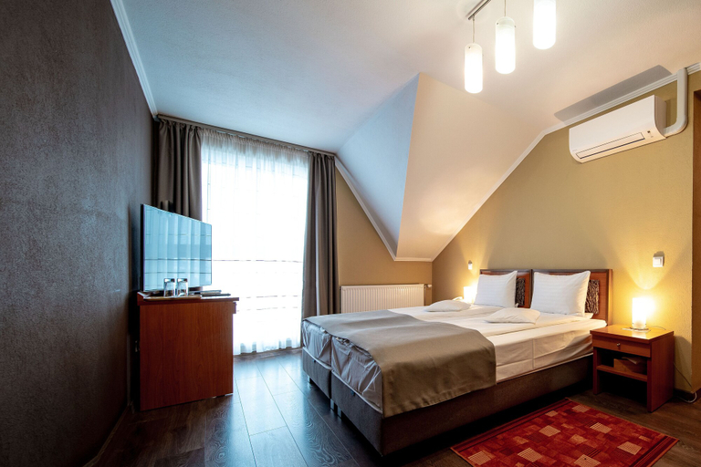 Bedroom 3, Areo Hotel & Restaurant, Odorheiu Secuiesc