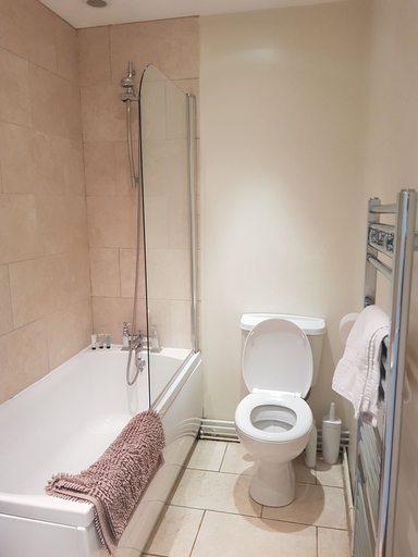 Bathroom, Warren Cottage, Norfolk