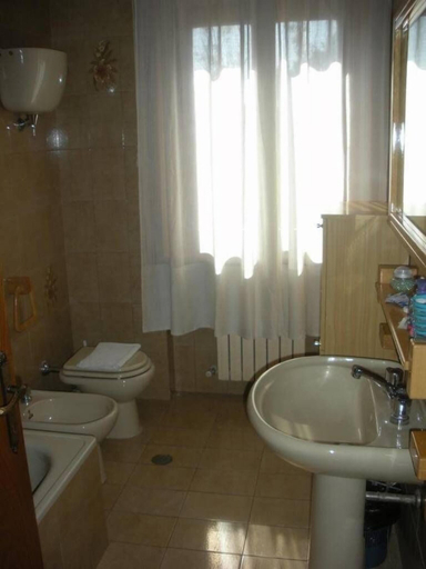 Bathroom 3, Agriturismo Le Rose, Perugia