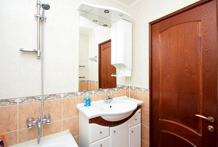 Bathroom 4, ApartLux Yugo-Zapadnaya Superior, Western
