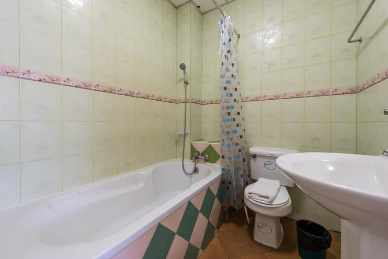 Bathroom 3, Magnific Patong, Pulau Phuket