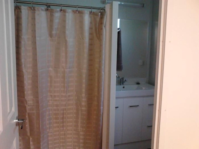 Bathroom 4, Cabarita Lodge, Mildura - Pt A