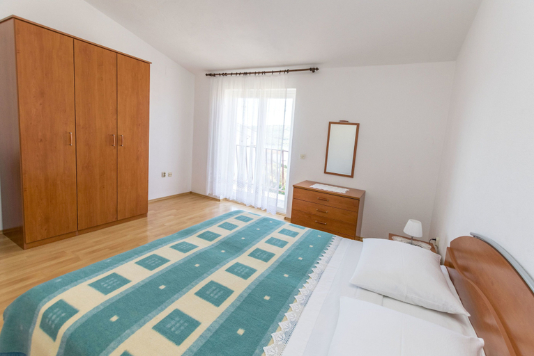 Bedroom 4, Apartments Matejka, Primošten