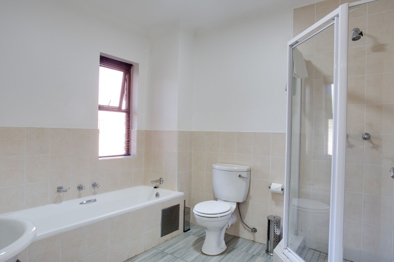 Bathroom 3, Sandton Times Square Serviced Apartments, City of Johannesburg