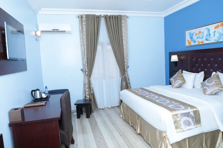Bedroom 2, Glo-ran Hotel and Event Place, Owerri West