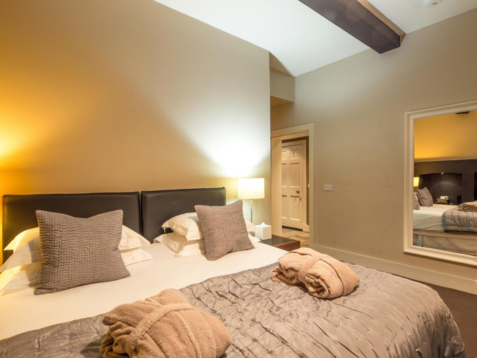 Bedroom 3, Six Brunton Place, Edinburgh