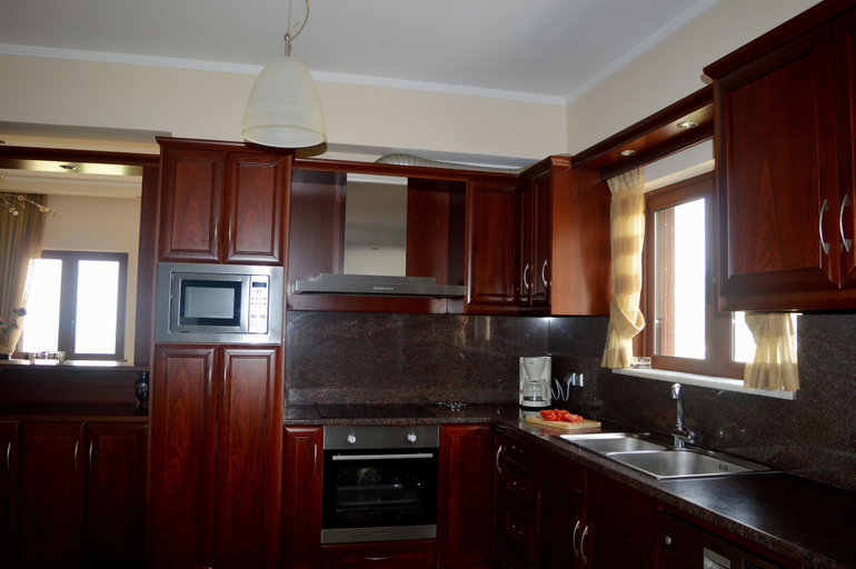 Others 5, Armi Villa, Crete