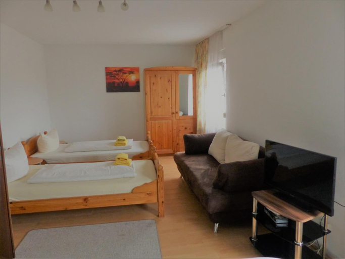Bedroom 4, Hotel-Restaurant Dümptener Hof, Mülheim an der Ruhr