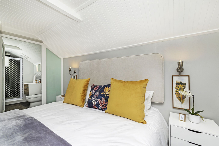 Bedroom 3, La Montagne Bed & Breakfast, West Coast