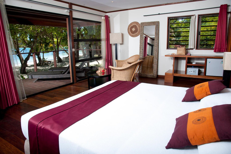 Bedroom 2, Oure Lodge Beach Resort, l'Île des Pins